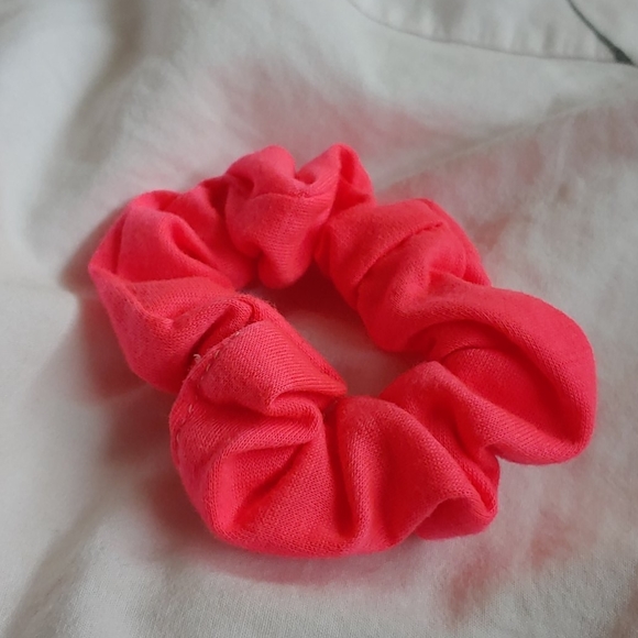 Scrunchies - Picture 2 of 6